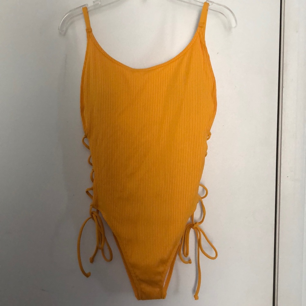 VS Pink one piece (NEVER WORN LINER & TAGS INTACT)